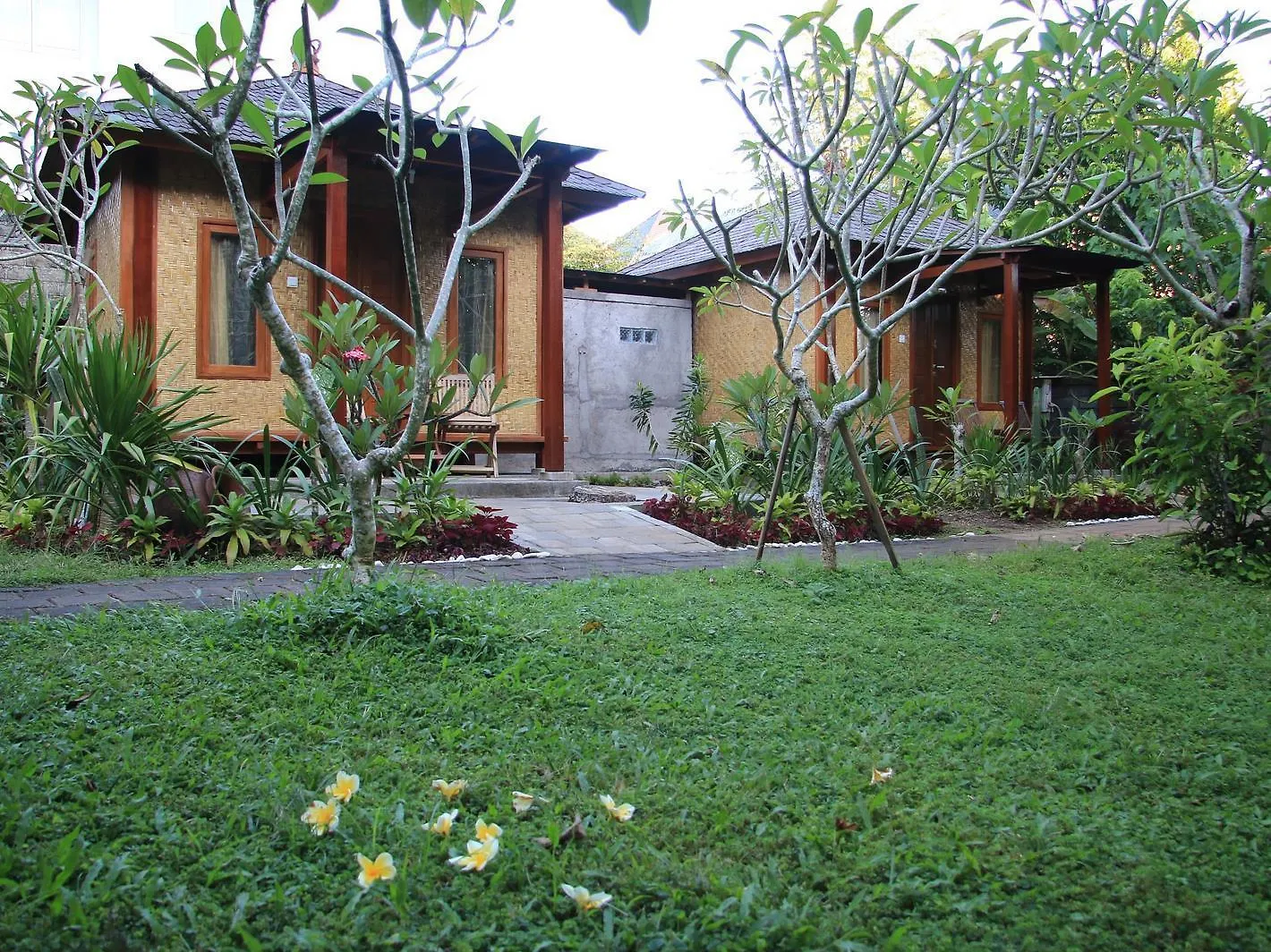 Timbis Homestay Bali Нуса-Дуа Индонезия